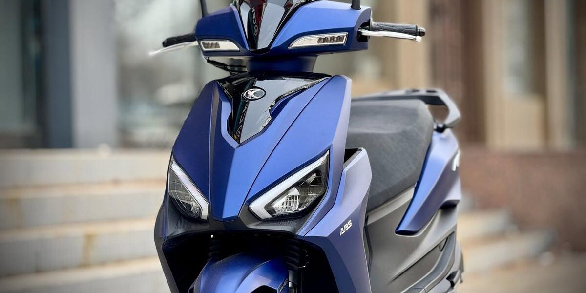 Kymco KS125: Cuộc Đua Giá Cả Mới Với Phanh ABS và TCS