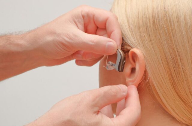 Khám Phá Giải Pháp Tái Tạo Tế Bào Tai Trong Đem Lại Hy Vọng Mới Cho Người Khiếm Thính