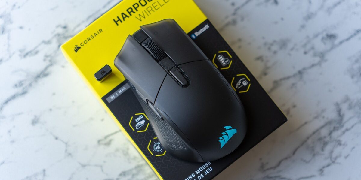 Corsair Harpoon v2 Wireless: Chuột gaming nhỏ gọn, nâng cấp phần cứng đáng giá