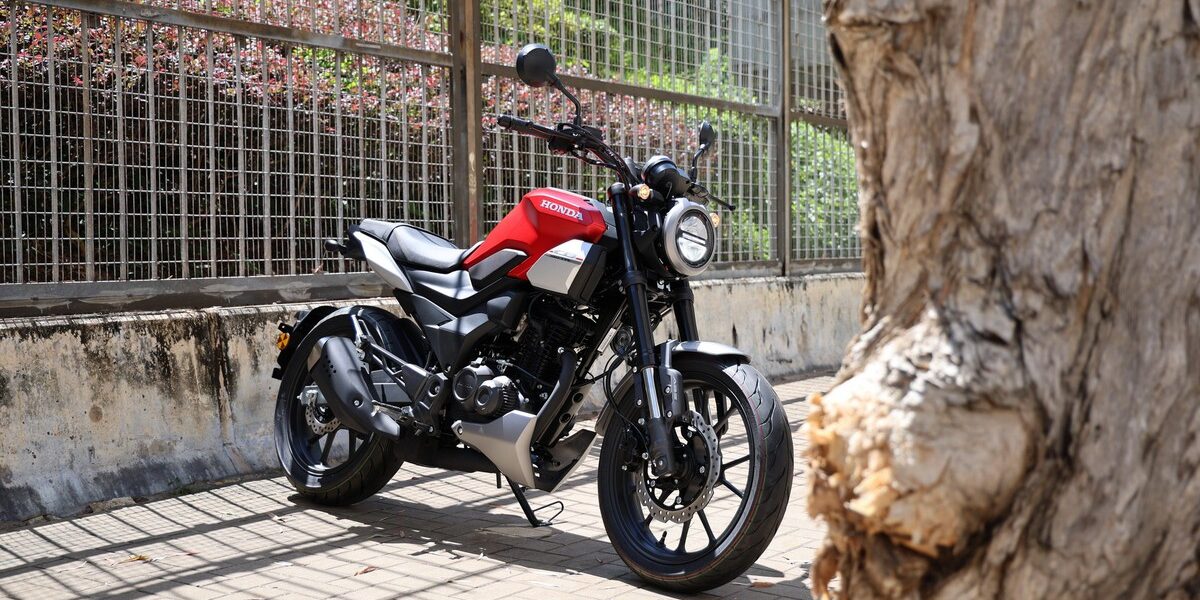 Honda CB190TR: Mẫu Xe Tay Côn Mới Với Công Nghệ An Toàn Phát Triển Mạnh Mẽ