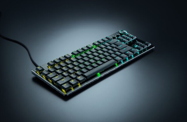 Razer Huntsman V3 Pro: Bàn phím esports low‑profile với switch quang học analog và polling 8KHz