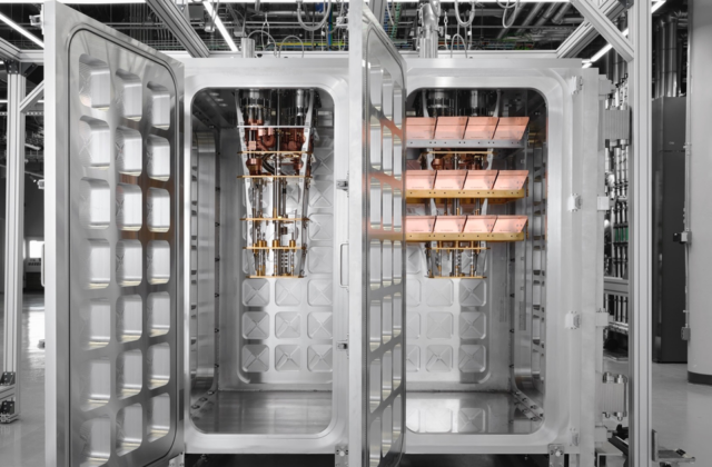IBM chuyển sang kiến trúc tủ lạnh lượng tử module để tăng quy mô qubit