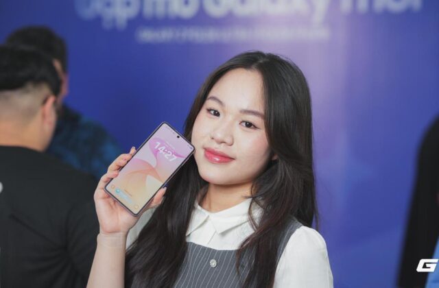 Galaxy Z Fold8, Fold8 Ultra và Z Flip8: Ấn tượng của người trẻ sau buổi trải nghiệm AnhEmTV