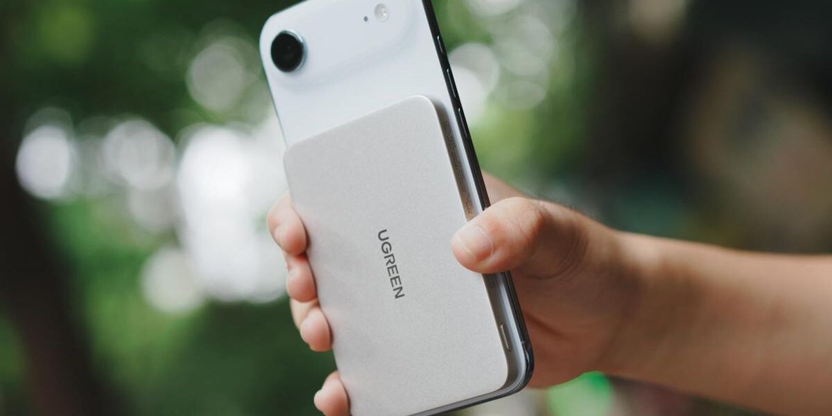 UGREEN Ultra-Slim: Pin MagSafe mỏng, trắng tinh và khả năng sạc nhanh cho iPhone