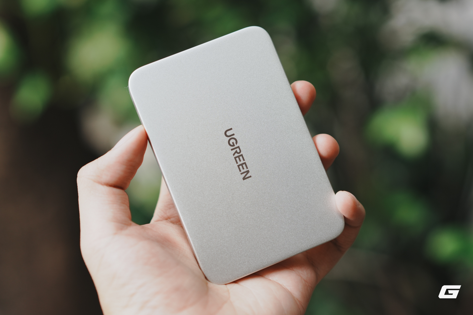 Pin dự phòng siêu mỏng của UGREEN: Màu trắng quá đẹp, sạc MagSafe 15W ngon lành cho iPhone, giá rẻ cả Xiaomi - Ảnh 7.