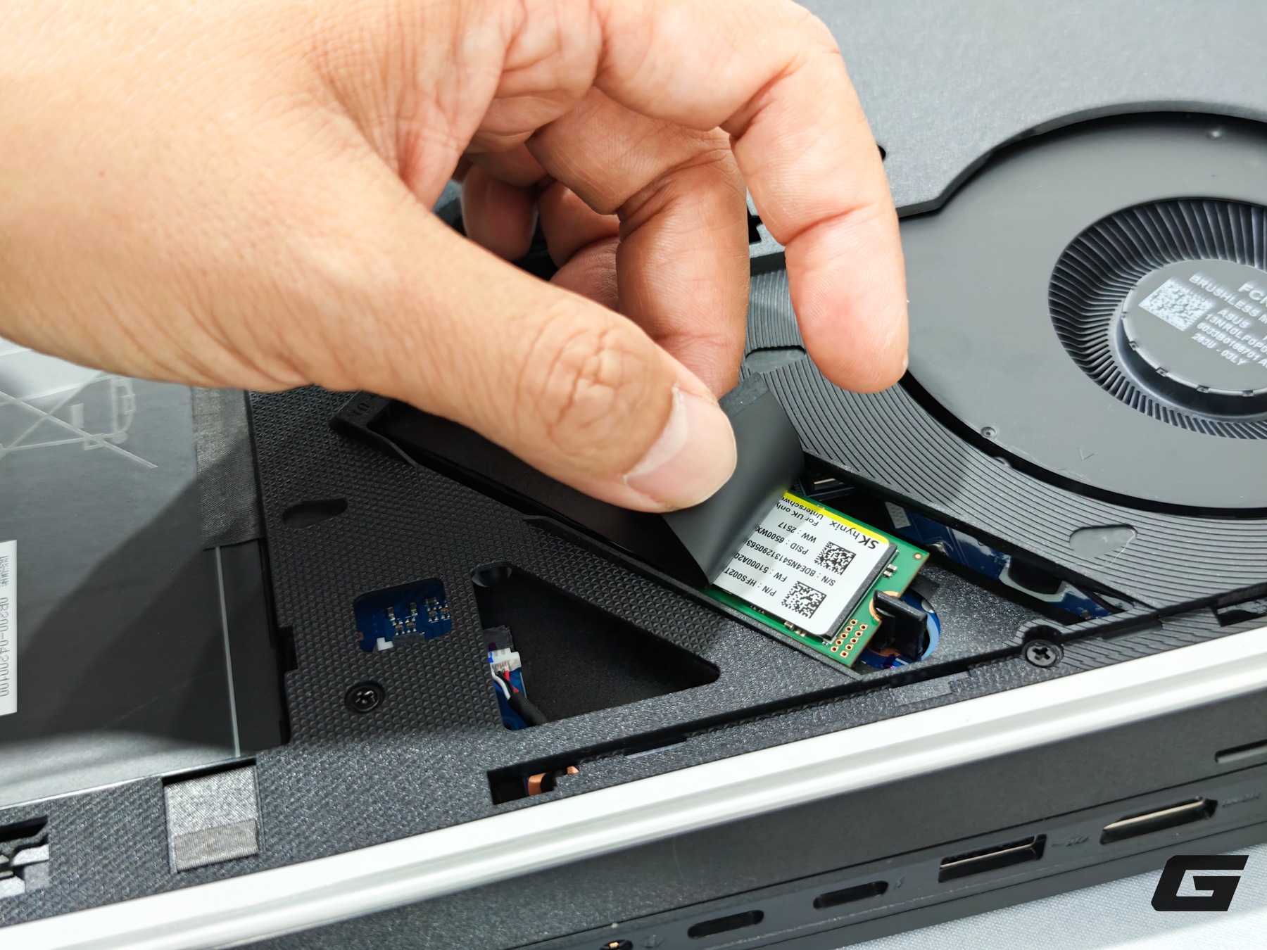 img20260805102351-17860151866761237592296 Laptop gaming mạnh nhất lịch sử ROG chính thức bán tại Việt Nam: Đem SH350i ra đổi vẫn phải bù thêm tiền mới rước về được - Ảnh 11.