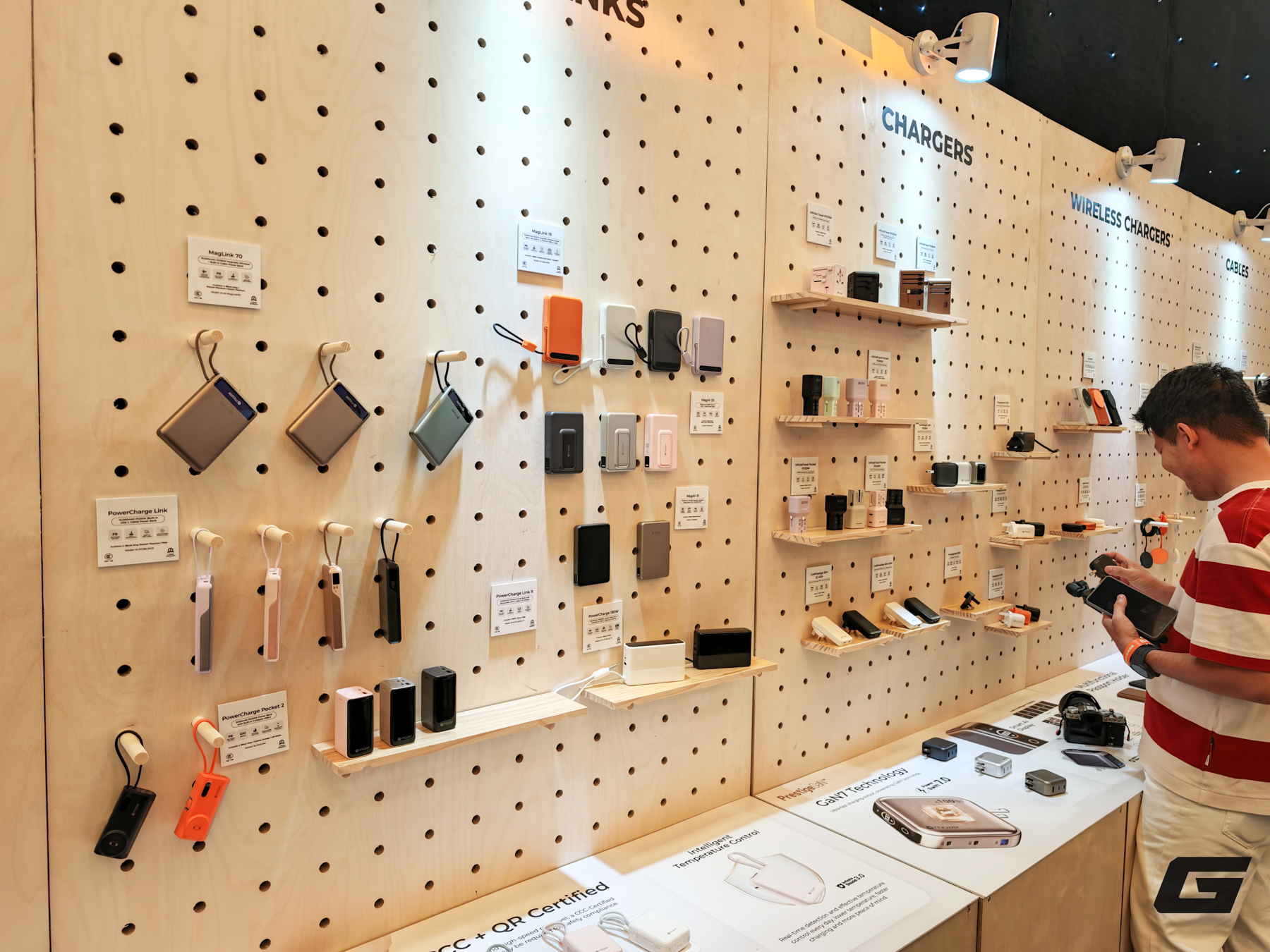 img20260807144041-17869504124871941827545 Trước mùa iPhone mới, một nhà phân phối tại Việt Nam đặt mục tiêu tăng 30-50% doanh số phụ kiện - Ảnh 12.