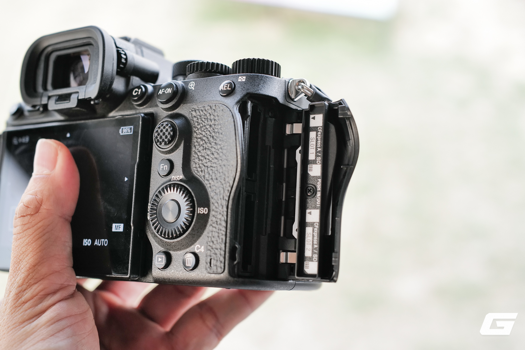 Sony Alpha 7R VI ra mắt tại Việt Nam: 66,8 megapixel, chụp 30 fps và giá 114 triệu đồng- Ảnh 8.