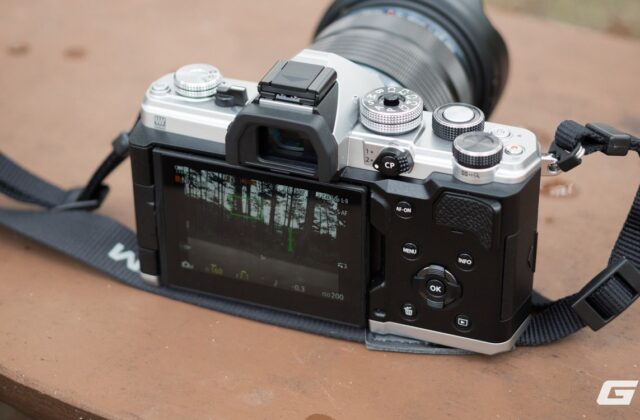 OM System OM-3: Máy mirrorless nhỏ gọn nhiều tính năng, phù hợp ai?