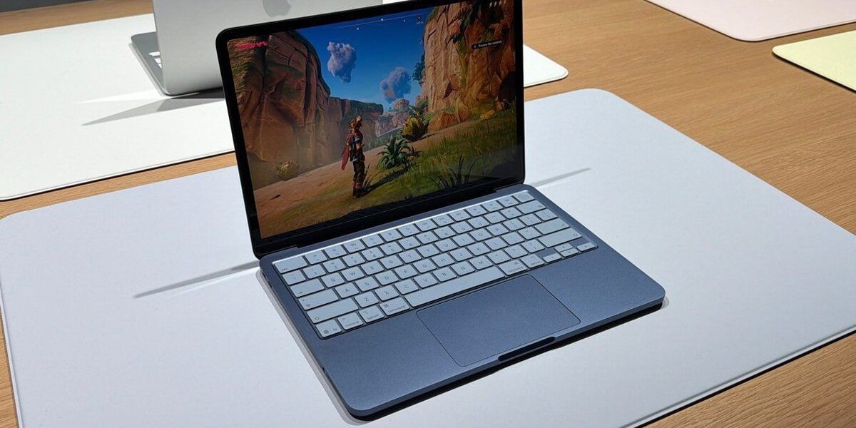 MacBook Neo: Chiến lược bán máy rẻ để thu lợi từ dịch vụ