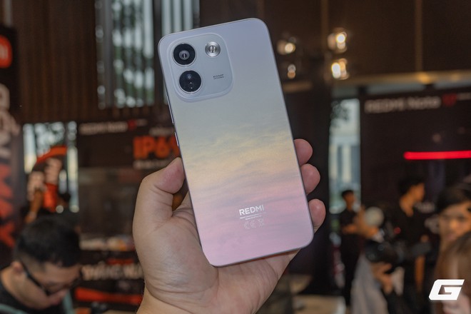 REDMI Note 17 Series chính thức ra mắt: Pin "Pro Max" 10.000 mAh như cục sạc dự phòng, độ bền cũng được đẩy lên tối đa- Ảnh 3.