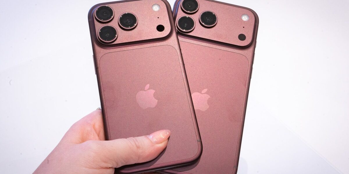 Đo lường sức nóng iPhone 18 Pro tại Việt Nam: Vì sao người dùng vẫn đặt cọc ồ ạt?