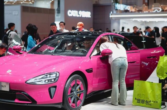 Khi Trung Quốc chuyển trọng tâm từ ‘nhiều tính năng’ sang an toàn ô tô
