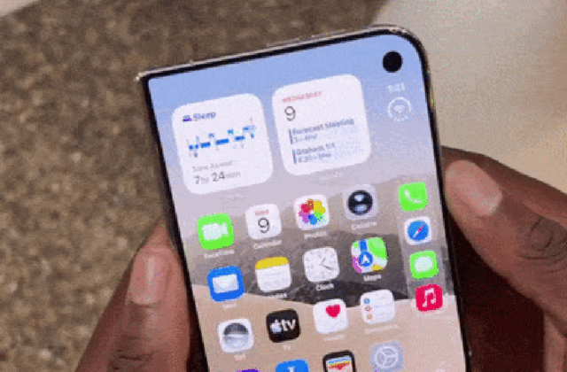 Vì sao một vài giây chuyển cảnh đã tạo nên sức hút đặc biệt cho iPhone Duo
