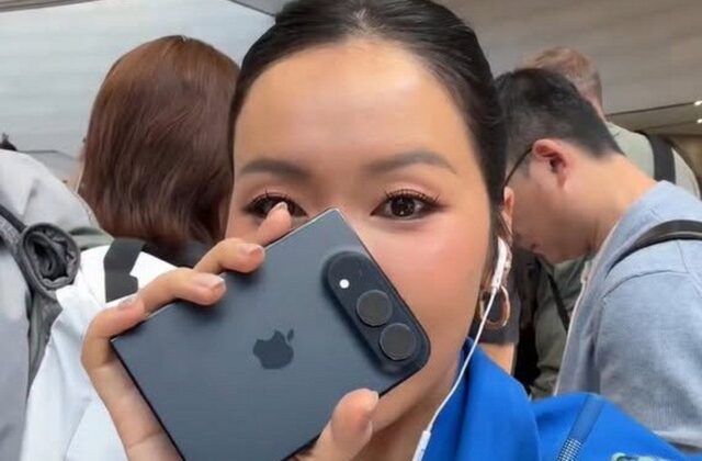 Trải nghiệm iPhone Duo tại Apple Park: Màn hình gập 7.6 inch, khung Titanium và cảm nhận thực tế