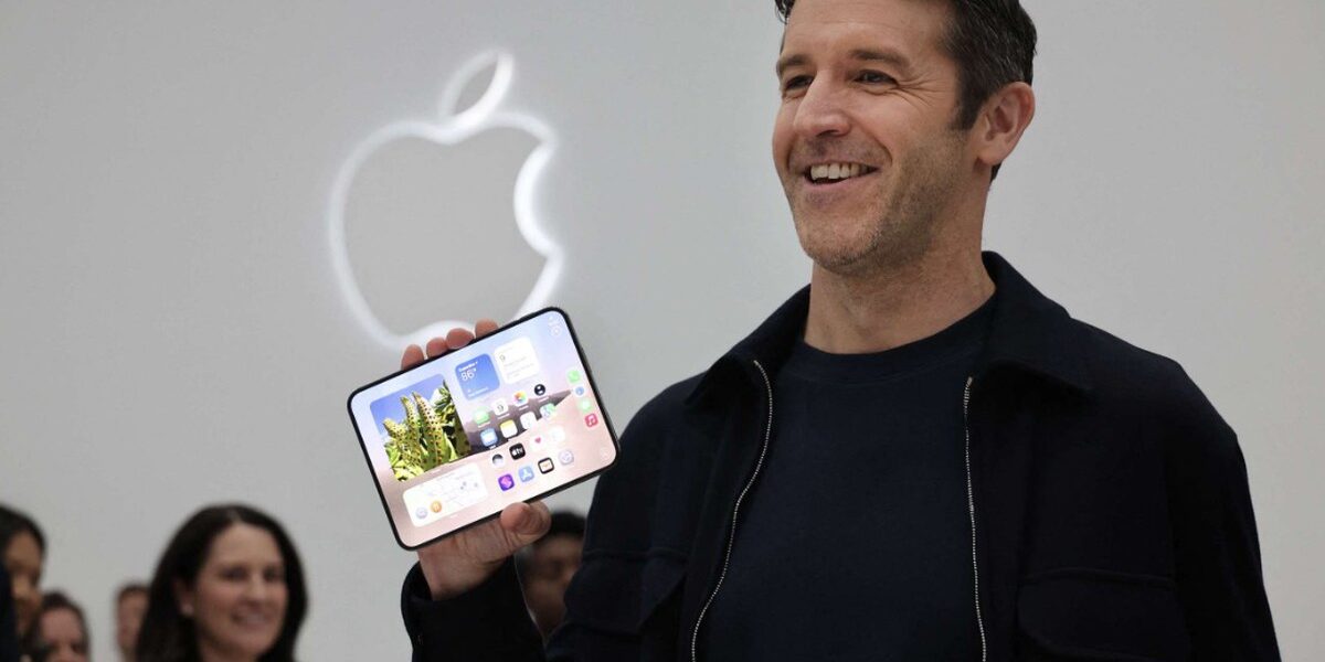 Apple tố đối thủ ‘bắt chước’ iPhone Duo: bức tranh sau những rò rỉ và bí mật công nghệ