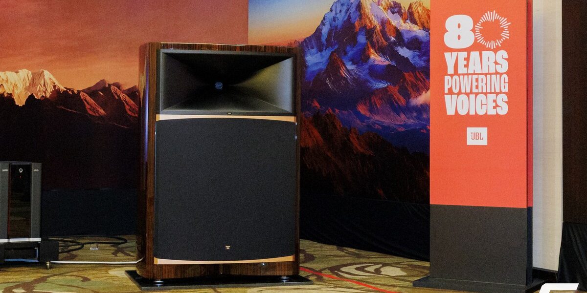 JBL Summit Everest xuất hiện tại AVSHOW 2026: Khi âm thanh ultra hi‑end chạm đến người nghe Việt