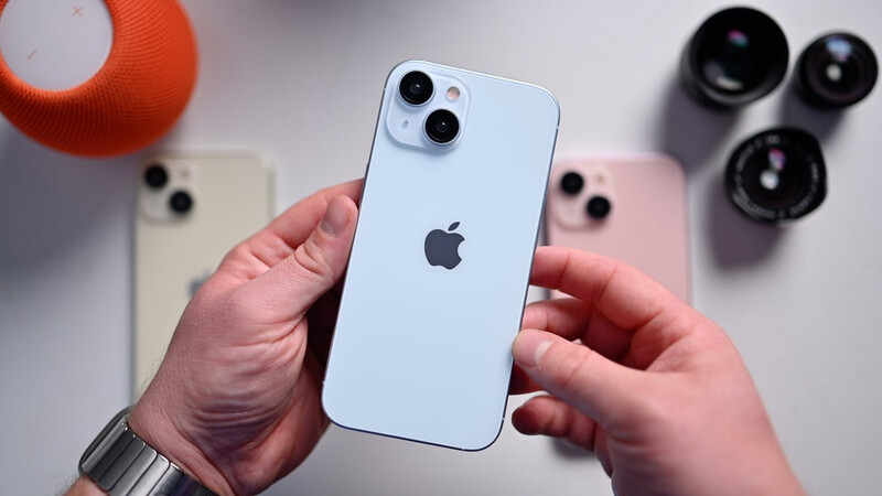 iphone-15-mau-xanh-duong-5-084813-1788767039004-17887670394432092800538
