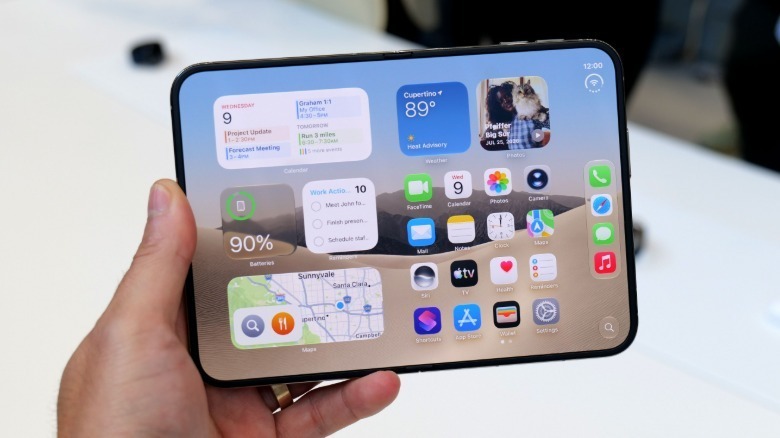 iPhone Duo: Khi Apple đưa trải nghiệm iOS lên thiết kế màn hình gập