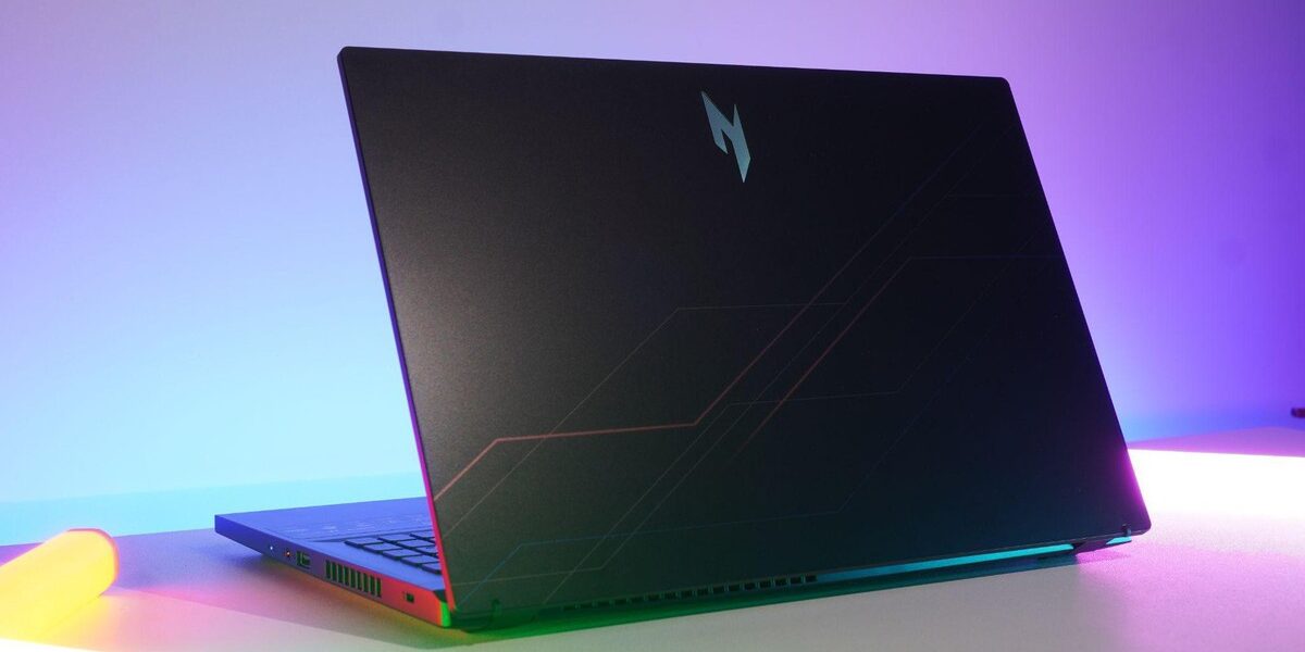 Laptop gaming màn hình 180Hz: Khi GPU cần đối tác hiển thị phù hợp