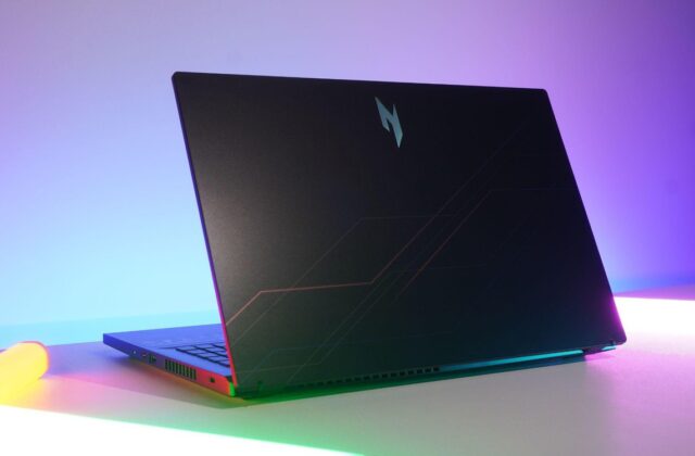 Laptop gaming màn hình 180Hz: Khi GPU cần đối tác hiển thị phù hợp