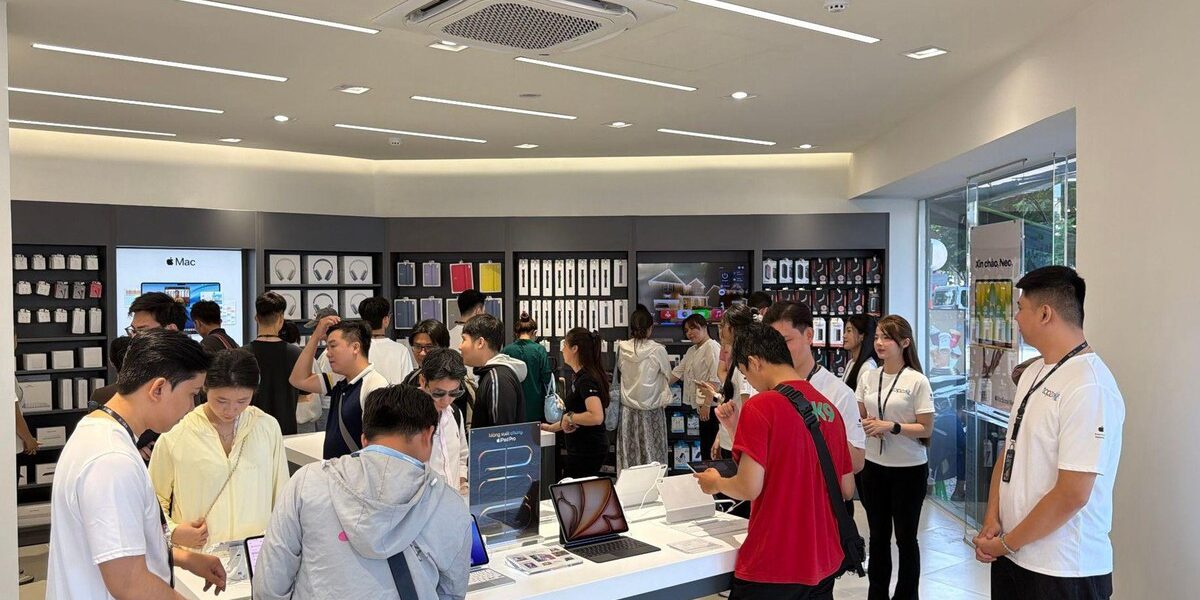 Mua iPhone 18 Pro tại TopZone: Những quyền lợi, giới hạn và lời khuyên trước khi đặt hàng